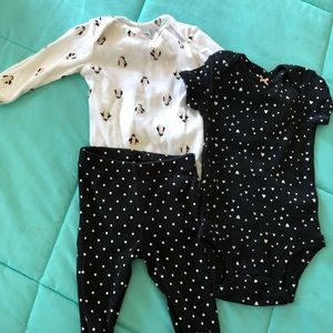 Pack of 3 items 2 onesies 1 pant